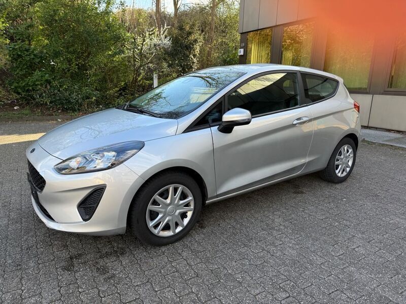 Gebraucht Ford Fiesta Trend 75 PS (55 kW) 2021 Silber Kleinwagen