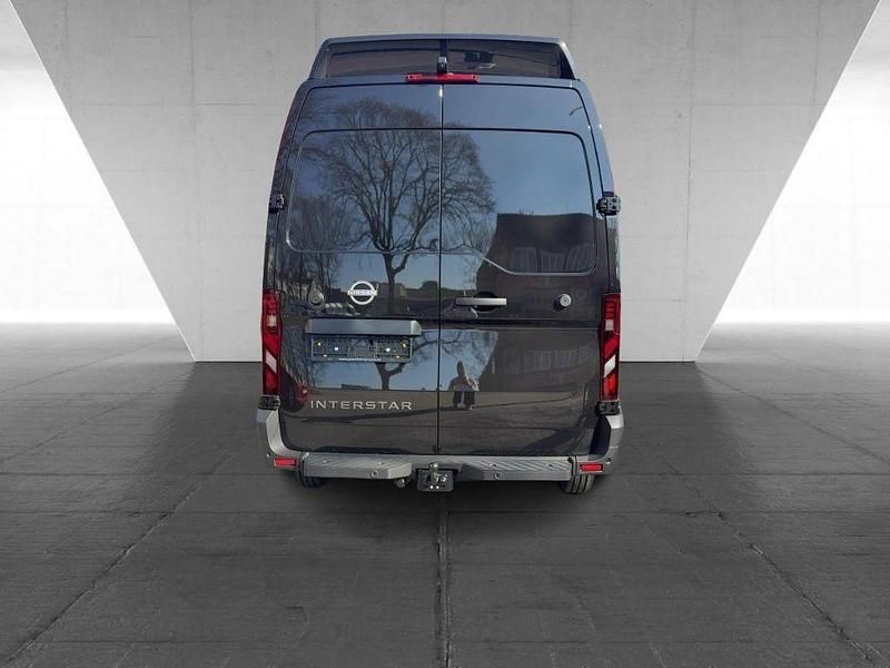 Neu Nissan Interstar N-Connecta 170 PS (125 kW) 2026 Schwarz Van