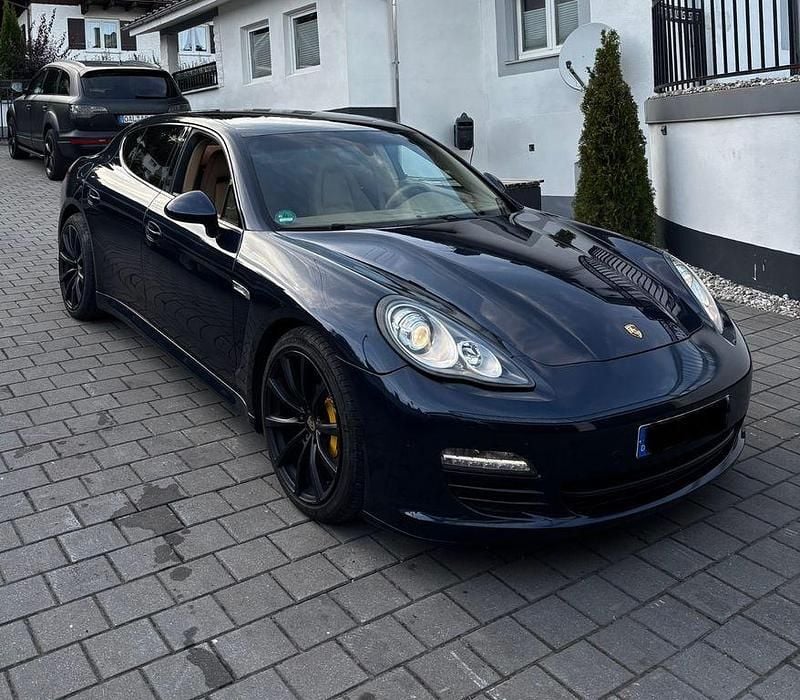 Blau Gebraucht 2011 Porsche Panamera Limousine | 15.200 € (Fairer Preis) - Bild 1/4