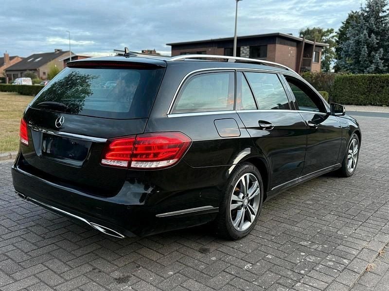 Gebraucht Mercedes E200 150 PS (110 kW) 2016 Schwarz Kombi