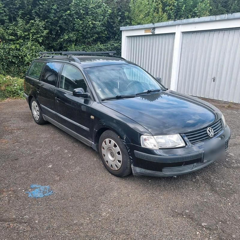 Schwarz Gebraucht 1999 VW Passat Kombi | 450 € (Superpreis) - Bild 1/4