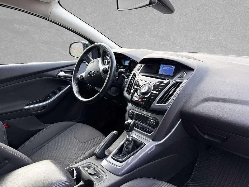 Gebraucht Ford Focus Trend 182 PS (133 kW) 2013 Schwarz Kombi