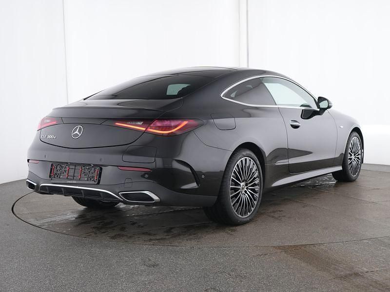 Gebraucht Mercedes CLE300 AMG 204 PS (150 kW) 2024 Obsidianschwarz metallic Coupé