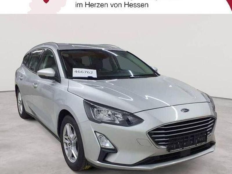 Gebraucht Ford Focus Cool & Connect 125 PS (91 kW) 2021 Polarsilber metallic Kombi