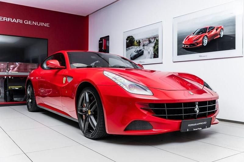 Gebraucht Ferrari FF 659 PS (484 kW) 2015 Rot Kombi