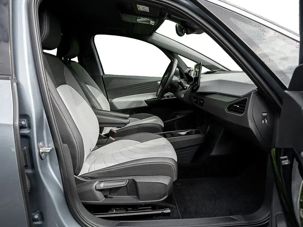 Gebraucht VW ID.3 Pro Performance 150 kW (204 PS) 2023 Stonewashed blue Kleinwagen