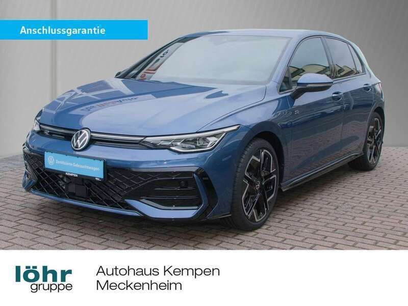Anemonenblau metallic Neu 2025 VW Golf VIII R-line Limousine | 32.450 € (Guter Preis) - Bild 1/3