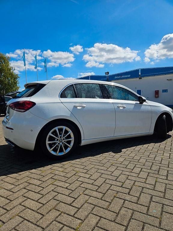 Gebraucht Mercedes A220 190 PS (139 kW) 2019 Weiß Limousine