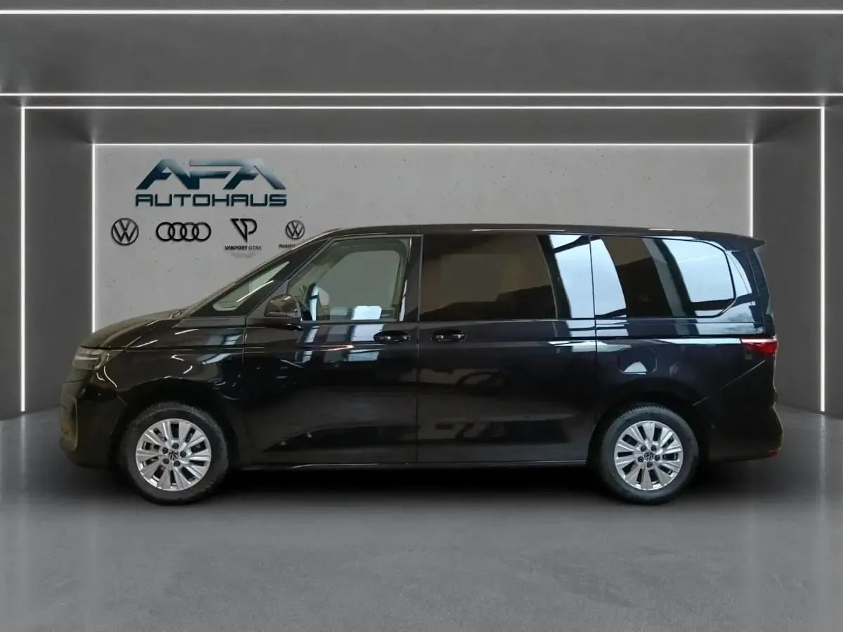 Begagnad VW Multivan Life 150 HK (110 kW) 2025 Minibuss