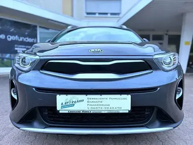 Gebraucht Kia Stonic 99 PS (72 kW) 2018 Grau SUV