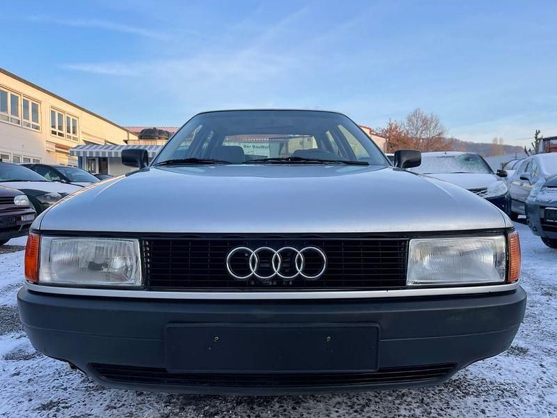 Second-hand Audi 80 69 CP (50 kW) 1991 Argintiu Berlinǎ