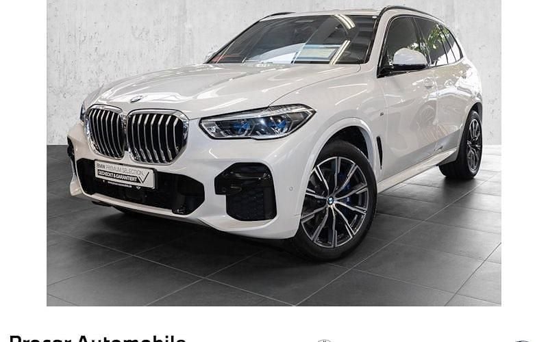 Weiß Gebraucht 2022 BMW X5 M Sport SUV | 58.490 € (Fairer Preis) - Bild 1/4