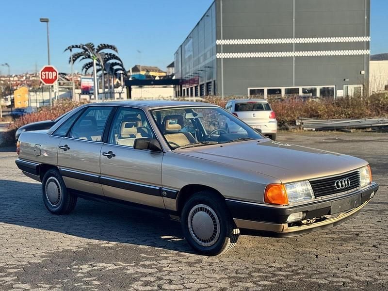 Gebraucht Audi 100 116 PS (85 kW) 1987 Gold Limousine