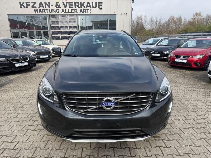 Gebraucht Volvo XC60 Momentum 190 PS (139 kW) 2016 Grau SUV