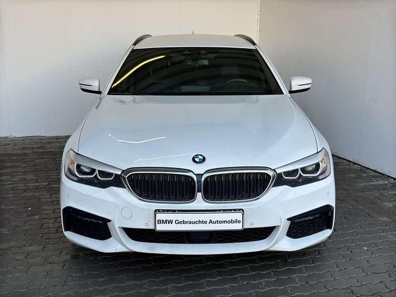 Gebraucht BMW 540 M Sport 320 PS (235 kW) 2018 Alpinweiss iii Kombi
