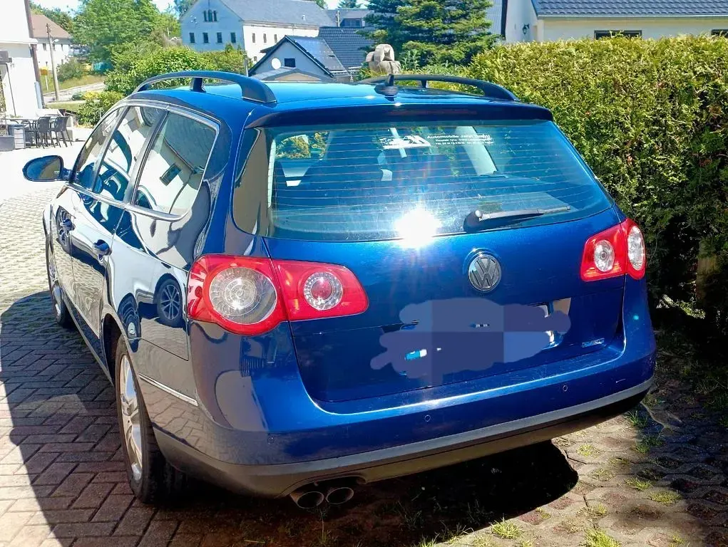 Gebraucht VW Passat Comfortline 140 PS (102 kW) 2010 Blau Kombi