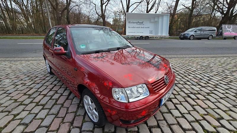 Gebraucht VW Polo Basis 60 PS (44 kW) 2001 Rot Limousine