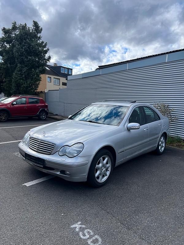 Gebraucht Mercedes C320 Elegance 218 PS (160 kW) 2001 Silber Limousine