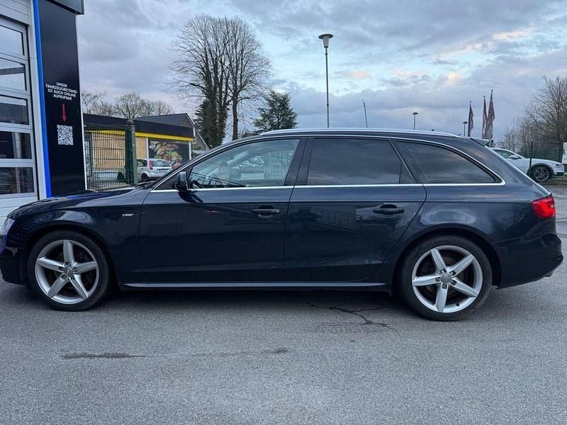Gebraucht Audi A4 Ambiente 204 PS (150 kW) 2014 Blau Kombi