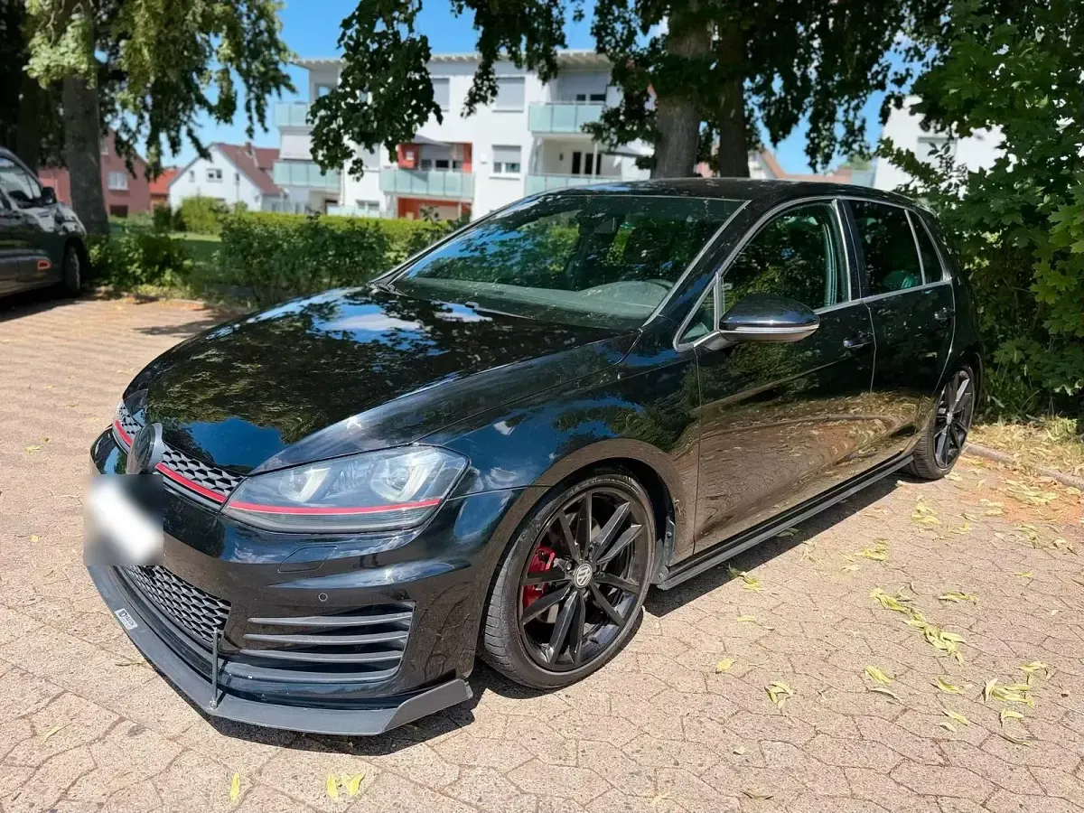 Gebraucht VW Golf VII GTI 220 PS (161 kW) 2013 Schwarz Kleinwagen