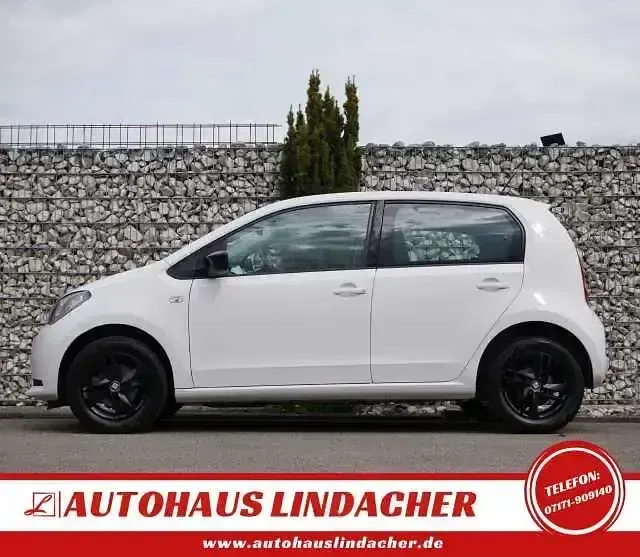 Używany Seat Mii Chic 75 KM (55 kW) 2016 Biały Hatchback