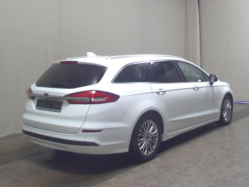 Gebraucht Ford Mondeo Titanium 150 PS (110 kW) 2021 Weiss Kombi