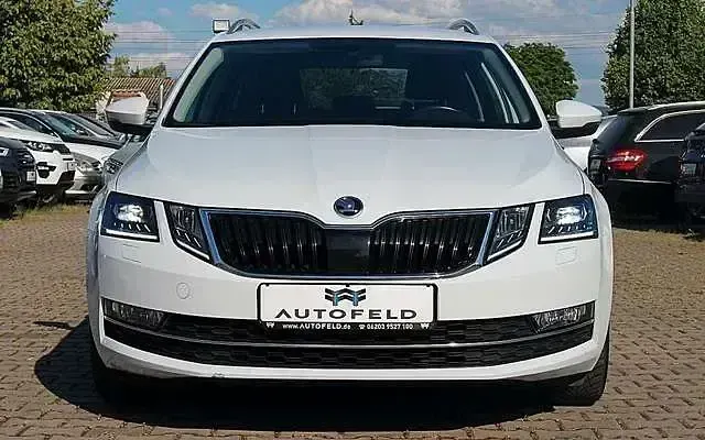 Gebraucht Skoda Octavia 150 PS (110 kW) 2019 Weiß Kombi