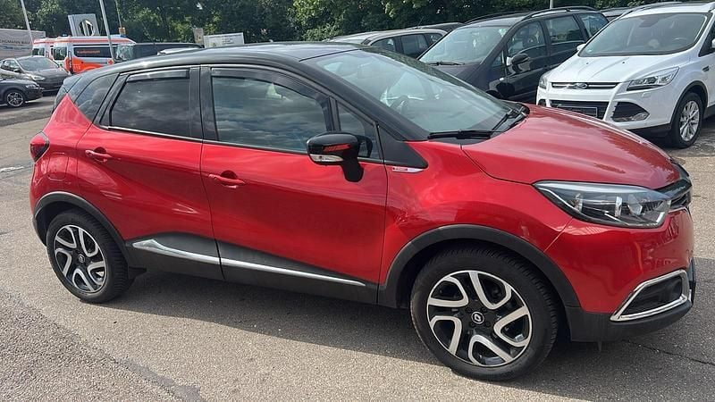 Gebraucht Renault Captur 90 PS (66 kW) 2017 Rot SUV