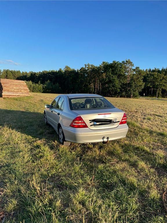 Gebraucht Mercedes C200 163 PS (119 kW) 2005 Silber Limousine