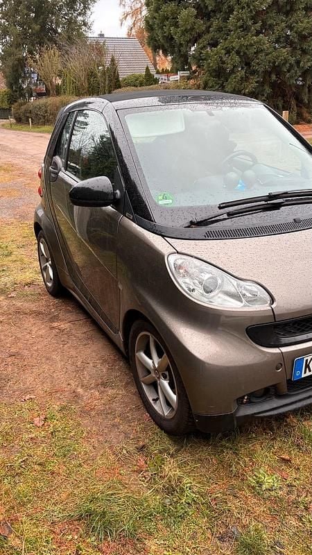 Braun Gebraucht 2011 Smart ForTwo Cabrio Cabrio | 4.200 € (Fairer Preis) - Bild 1/4