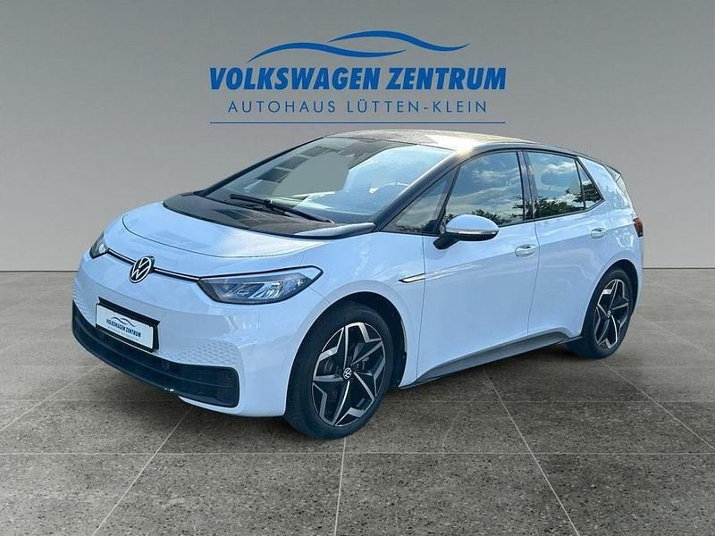 Gletscherweiss (metallic) Gebraucht 2021 VW ID.3 Pro Kleinwagen | 19.490 € (Fairer Preis) - Bild 1/4