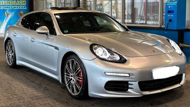 Silber Gebraucht 2015 Porsche Panamera Limousine | 23.500 € (Guter Preis) - Bild 1/4