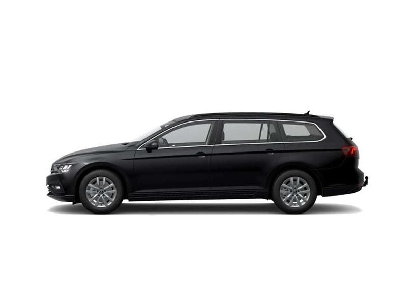 Gebraucht VW Passat Business 122 PS (89 kW) 2022 Deep black perleffekt (metallic) Kombi