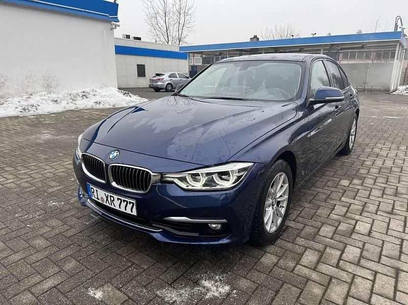 Gebraucht BMW 320 184 PS (135 kW) 2017 Limousine