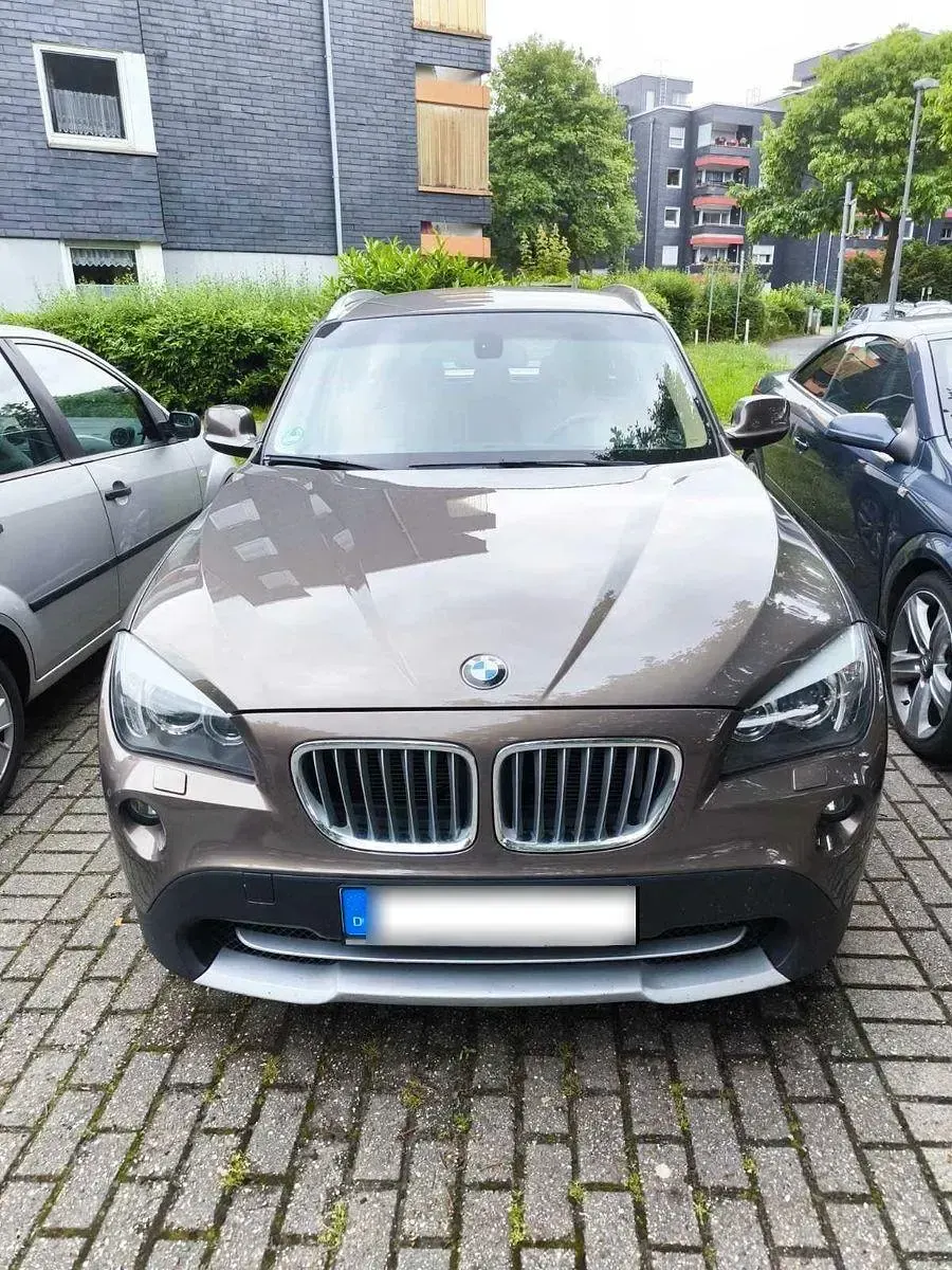 Gebraucht BMW X1 150 PS (110 kW) 2010 Braun SUV