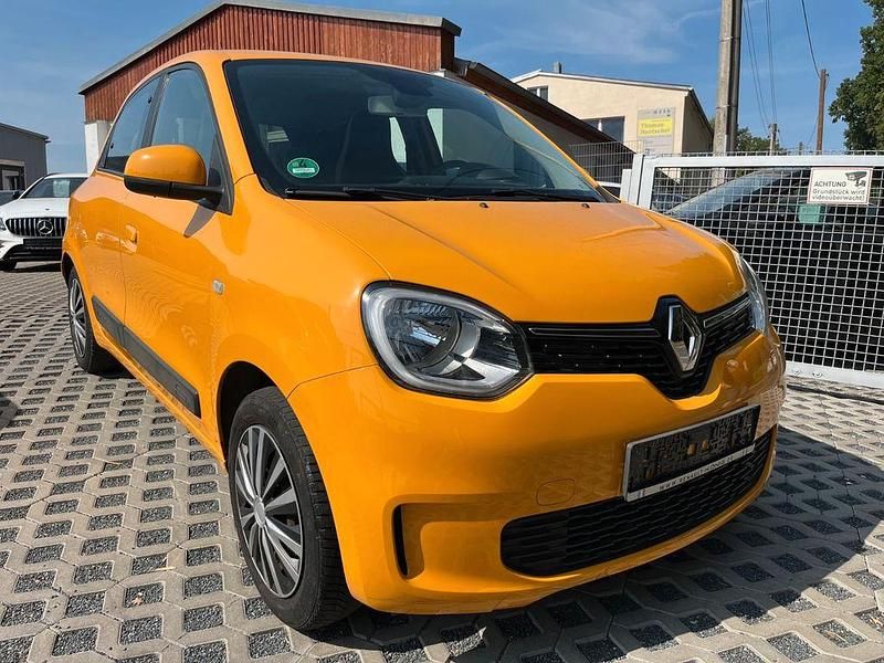 Gelb Gebraucht 2020 Renault Twingo LIMITED Kleinwagen | 4.800 € (Superpreis) - Bild 1/4