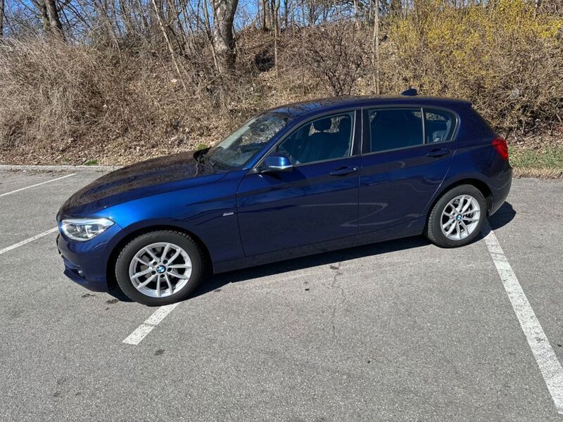 Blau Gebraucht 2017 BMW 120 Sport Line Kleinwagen | 15.999 € (Etwas zu teuer) - Bild 1/4