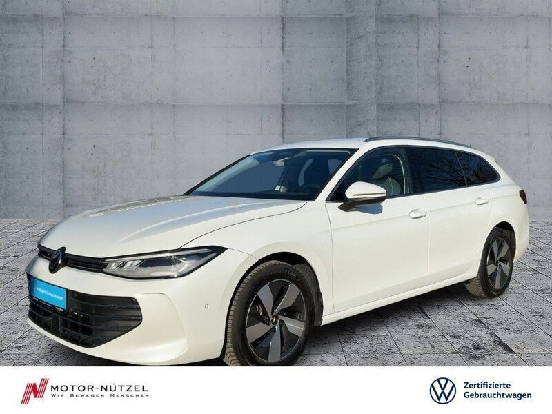 Oryxweiß perlmutteffekt Gebraucht 2024 VW Passat Business Kombi | 30.460 € (Fairer Preis) - Bild 1/4