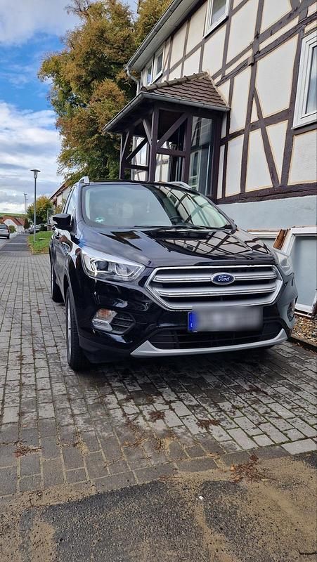 Schwarz Gebraucht 2018 Ford Kuga Cool & Connect SUV | 12.000 € (Fairer Preis) - Bild 1/4