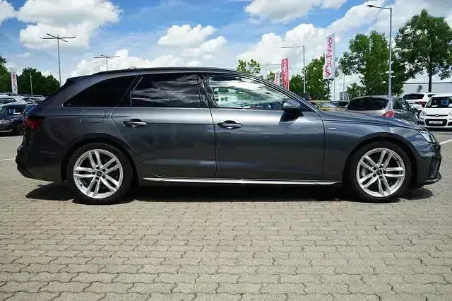 Gebraucht Audi A4 Comfort 265 PS (194 kW) 2023 Daytonagrau perleffekt Kombi