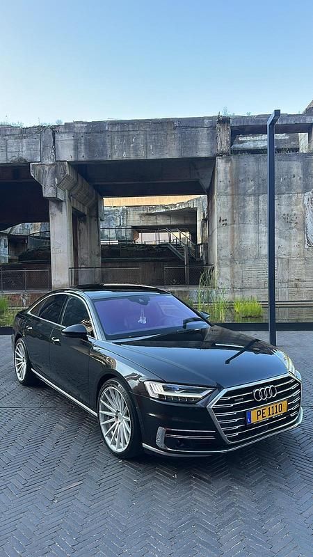 Schwarz Gebraucht 2019 Audi A8 Limousine | 39.500 € (Guter Preis) - Bild 1/4