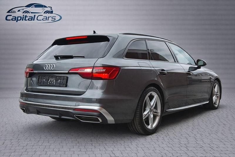 Gebraucht Audi A4 Competition 163 PS (119 kW) 2023 Grau Limousine