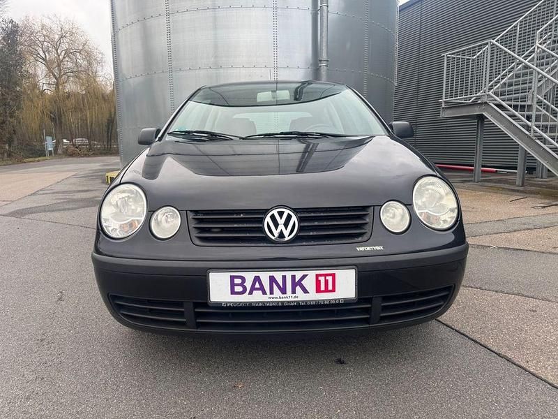 Gebraucht VW Polo Basis 54 PS (39 kW) 2003 Schwarz Limousine