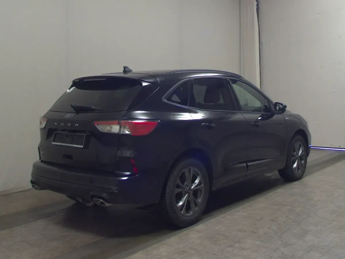 Gebraucht Ford Kuga ST-Line 190 PS (139 kW) 2022 Schwarz SUV