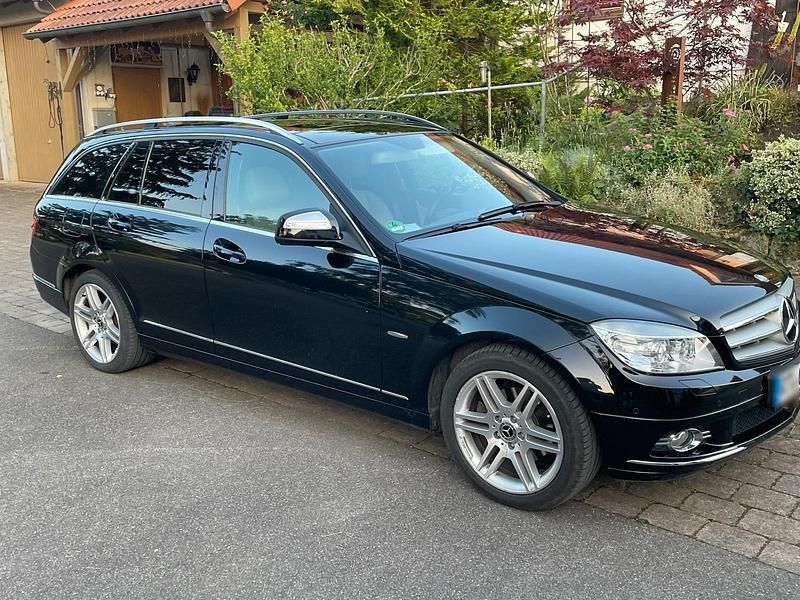 Gebraucht Mercedes C280 231 PS (169 kW) 2008 Schwarz Kombi