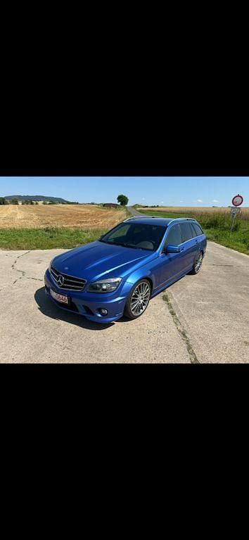 Blau Gebraucht 2009 Mercedes C63 AMG AMG Limousine | 46.900 € (Fairer Preis) - Bild 1/4