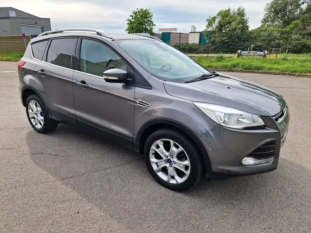 Gebraucht Ford Kuga Titanium 163 PS (119 kW) 2013 Grau SUV