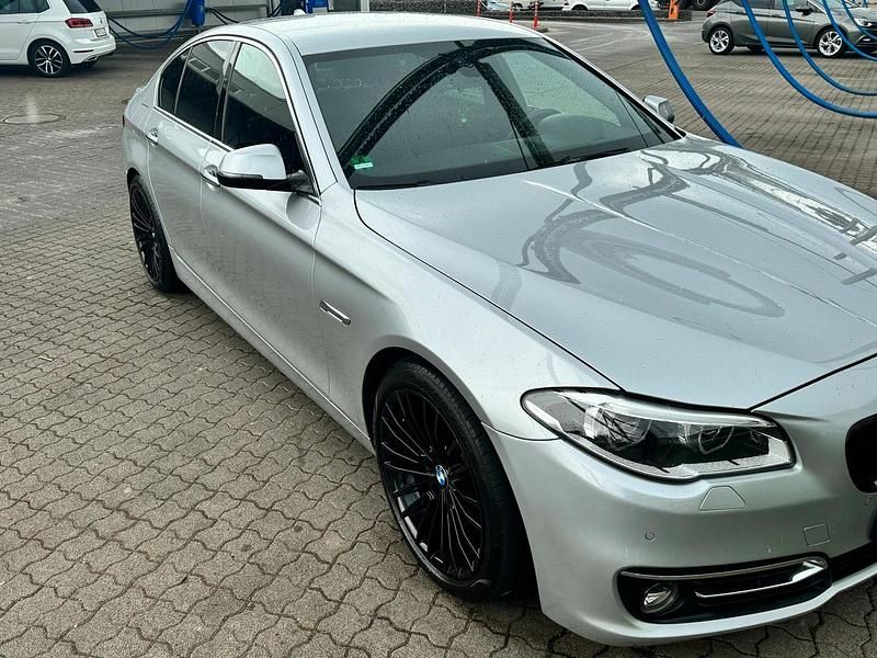 Gebraucht BMW 535 Luxury Line 313 PS (230 kW) 2016 Silber Limousine