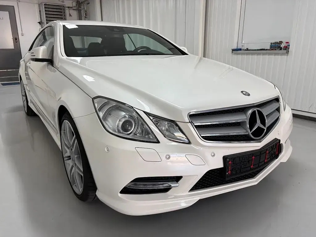 Gebraucht Mercedes E350 AMG line 306 PS (225 kW) 2013 Weiß Coupé