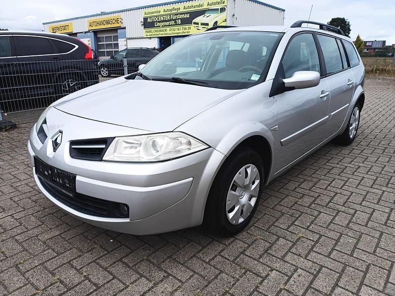 Gebraucht Renault Mégane GrandTour 103 PS (75 kW) 2008 Silber Kombi